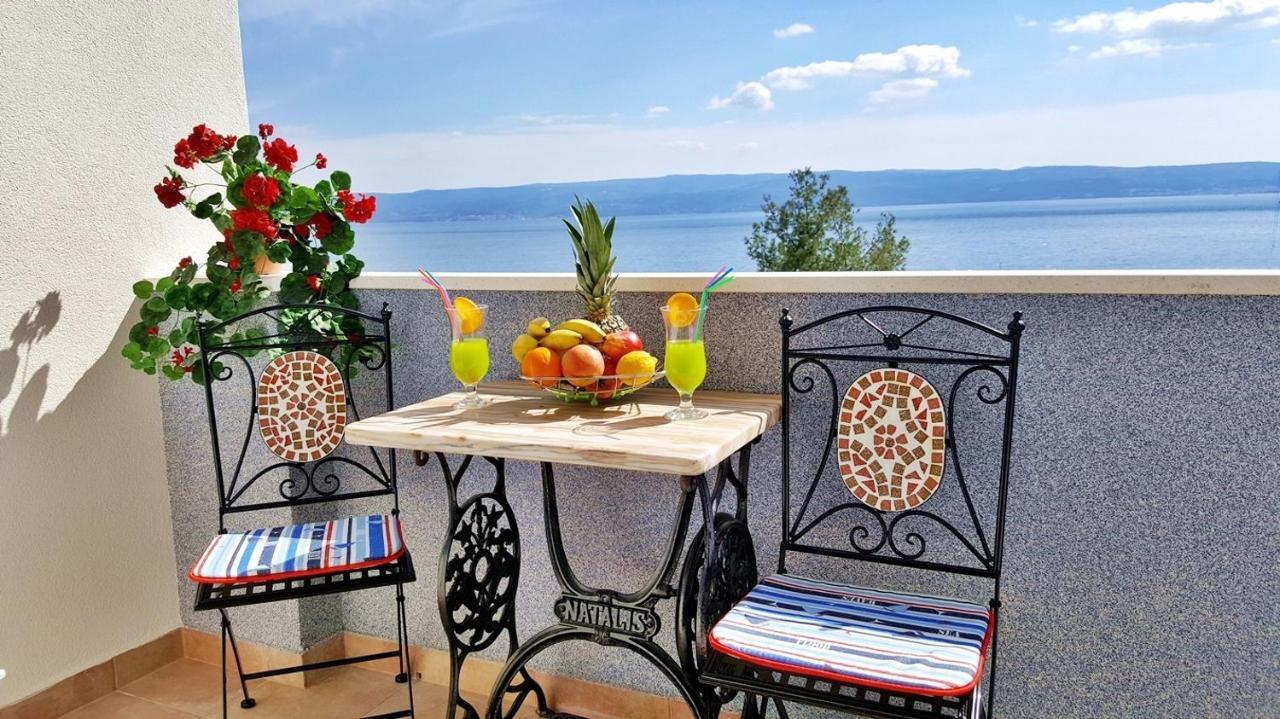 Apartments By The Sea Krilo Jesenice, Omis - 15145 Jesenice  Exterior foto
